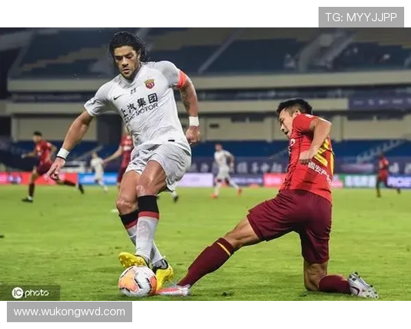 切尔西预算乱砸阵容拉胯，争冠之路究竟出路何在？