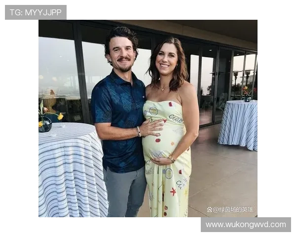 亚历克斯·摩根在家切牛排用的刀比我的房租还贵