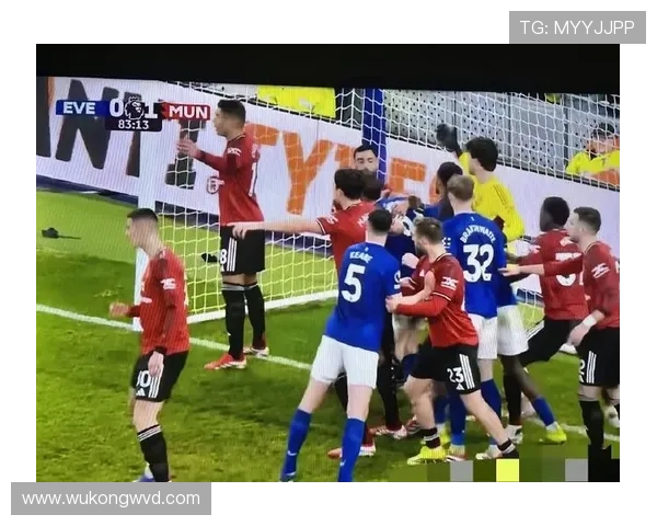 冲撞门将的判罚标准有哪些细节容易被误解？