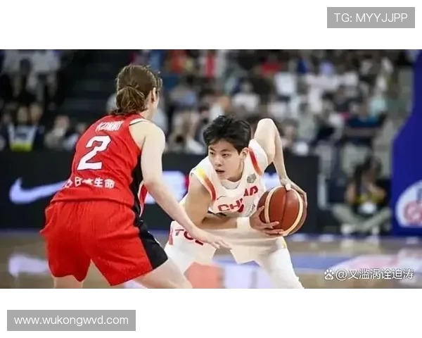 杨舒予连买咖啡都豪横，这生活跟我们差多远？