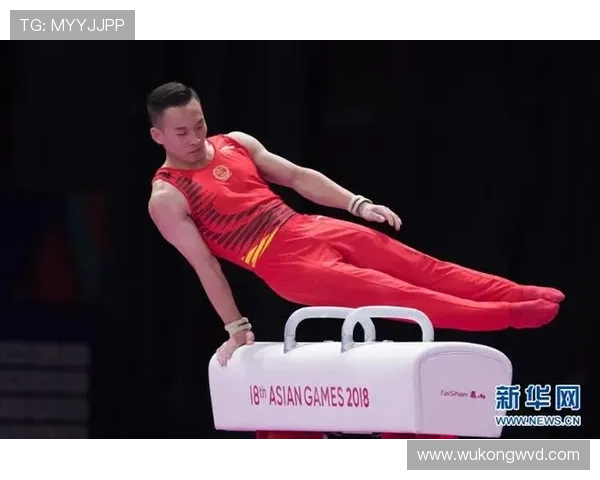 肖若腾喝蛋白粉像喝水，一天干掉三斤鸡胸肉